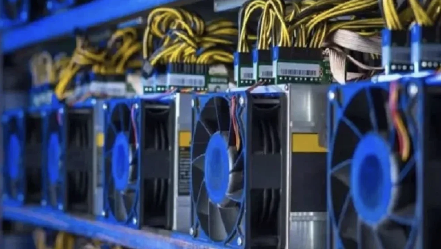 伊朗挖矿简史：我们坐在黑暗里，只为让比特币矿机继续运转 image 1