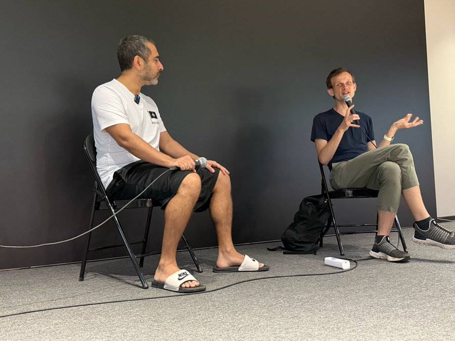 Vitalik 与 Balaji 的十大预测:加密、AI 与未来秩序 image 1